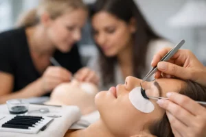 How to Learn Classic Lashes the Right Way